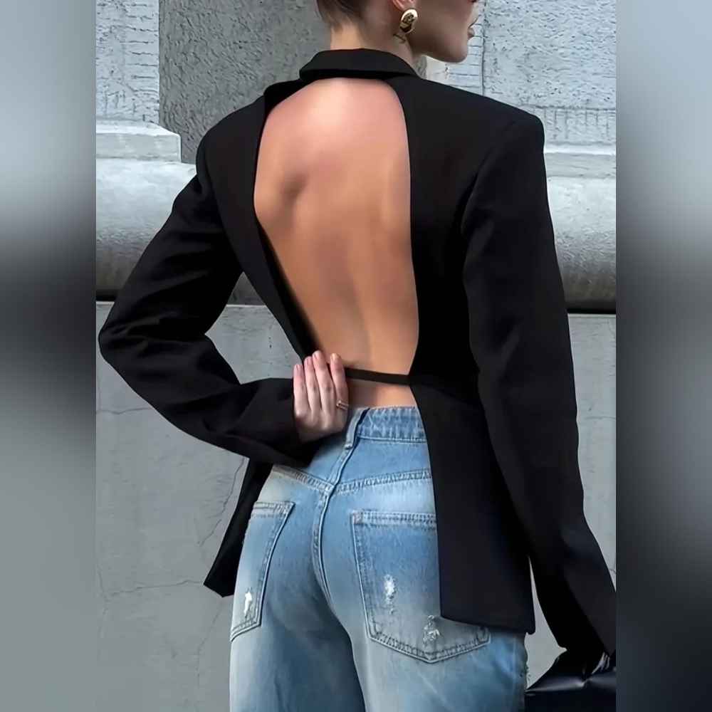 Elegant Black Open-Back Blazer